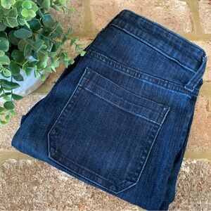 GAP | Dark Wash Denim Jegging with Small Front Pockets | 4 / 27